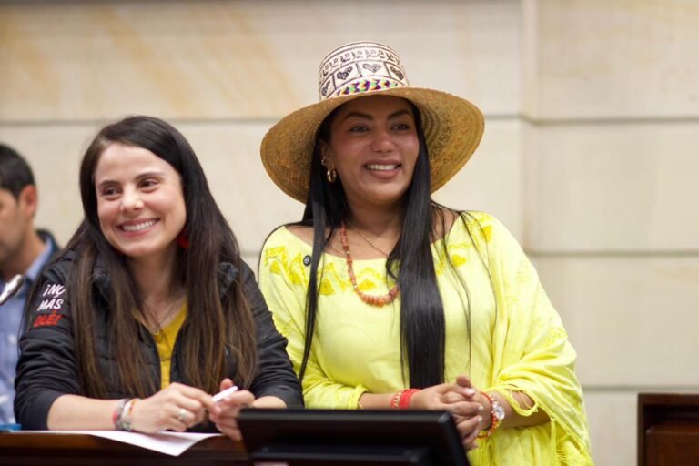 Martha Peralta Epieyú, senadora guajira.