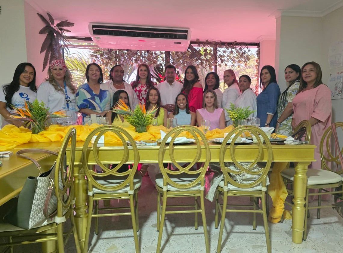 Air-e Intervenida se reunió con gestoras sociales de La Guajira para socializar el programa "Mujeres que Transforman"