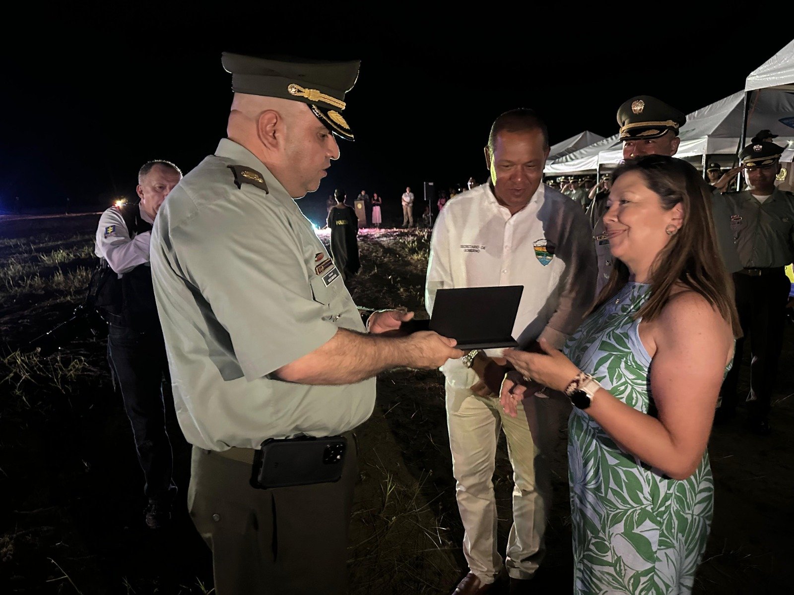 Fiscal General de la Nación, Luz Adriana Camargo, estuvo en La Guajira y participó en evento de conmemoración de los 133 años de la Policía