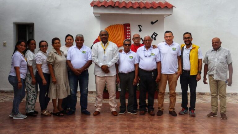 Unidad para las Víctimas le pone el acelerador a la reparación colectiva de transportadores de Villanueva, La Guajira