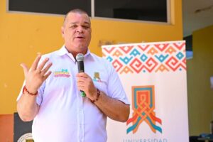 Carlos Arturo Robles Julio, rector de la Universidad de La Guajira.