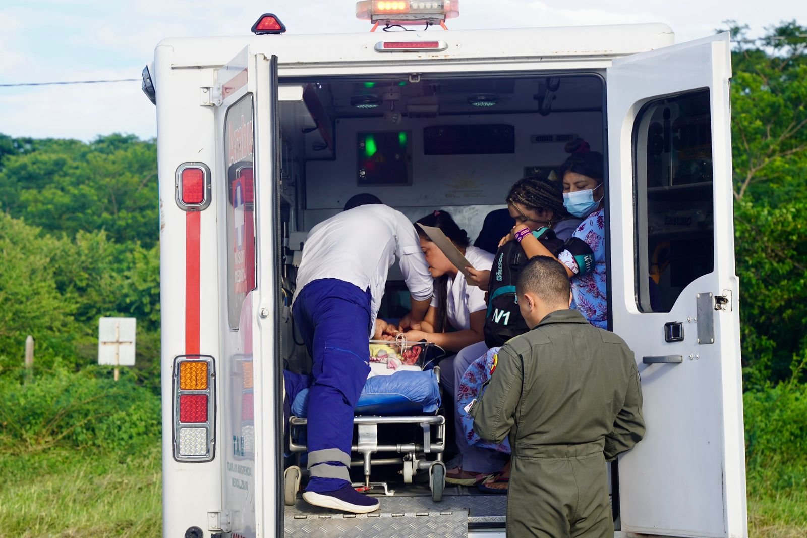 Menores en estado crítico son trasladadas desde la Alta Guajira, para recibir atención médica urgente gracias a misión humanitaria
