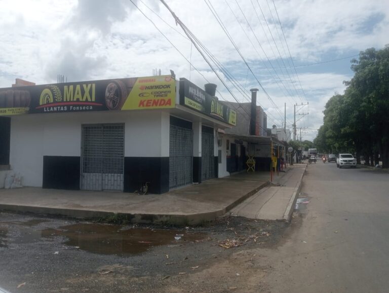 Comerciantes de Fonseca exigen acción ante ola de extorsiones y atentados