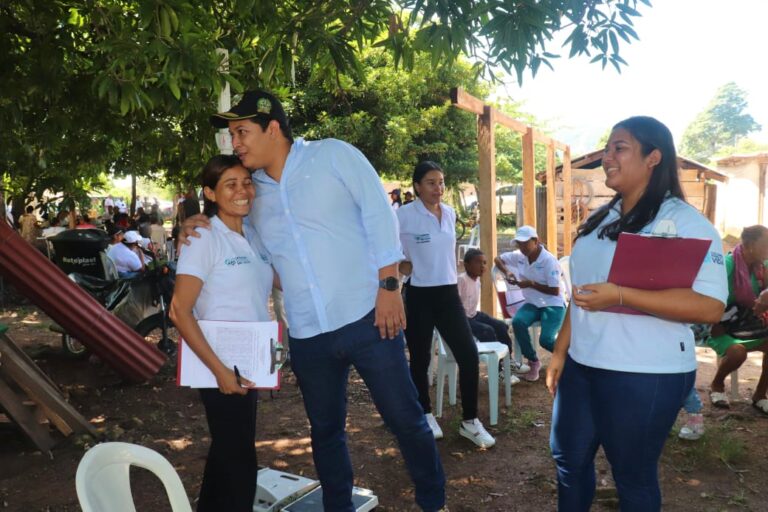 En Barrancas la Jornada de Salud Integral llegó hasta el corregimiento de San Pedro