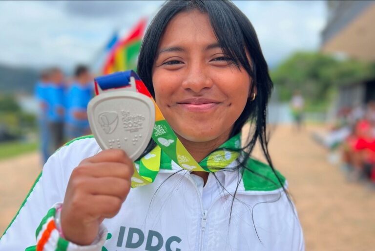 “Llevamos medalla de plata para la casa, con esfuerzo y dedicación para la próxima será la de oro”: Casia Gómez