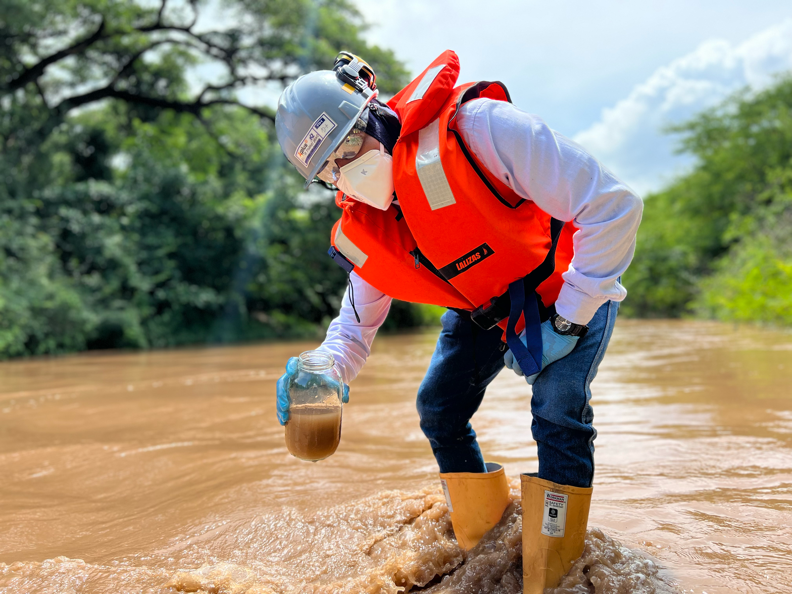 Más de 180 puntos de monitoreo de agua refuerzan el compromiso de Cerrejón con este preciado recurso en La Guajira