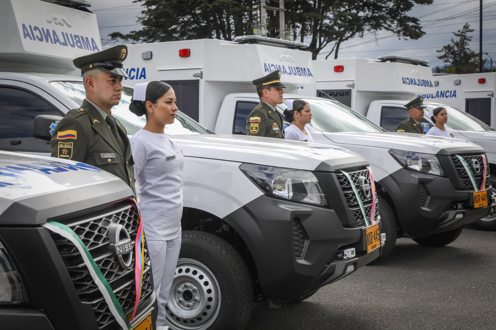 Director general de la Policía Nacional entregó vehículo para ampliar cobertura de atención de uniformados en La Guajira