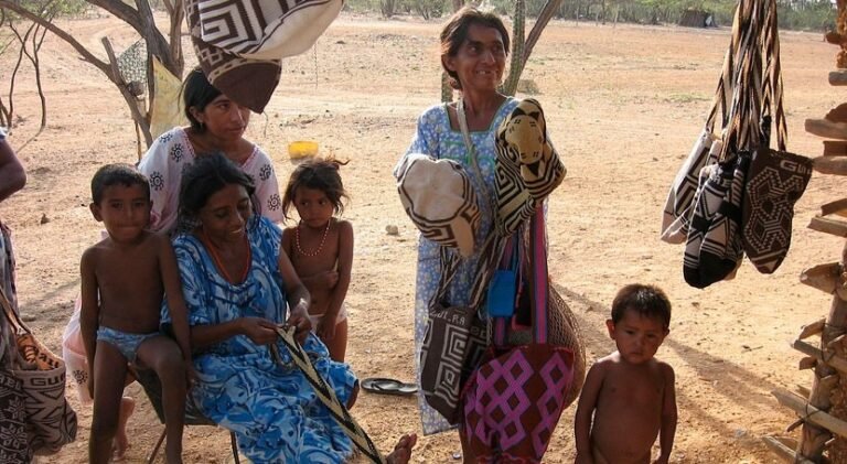Recursos en abundancia, vidas en pobreza: La paradoja de La Guajira