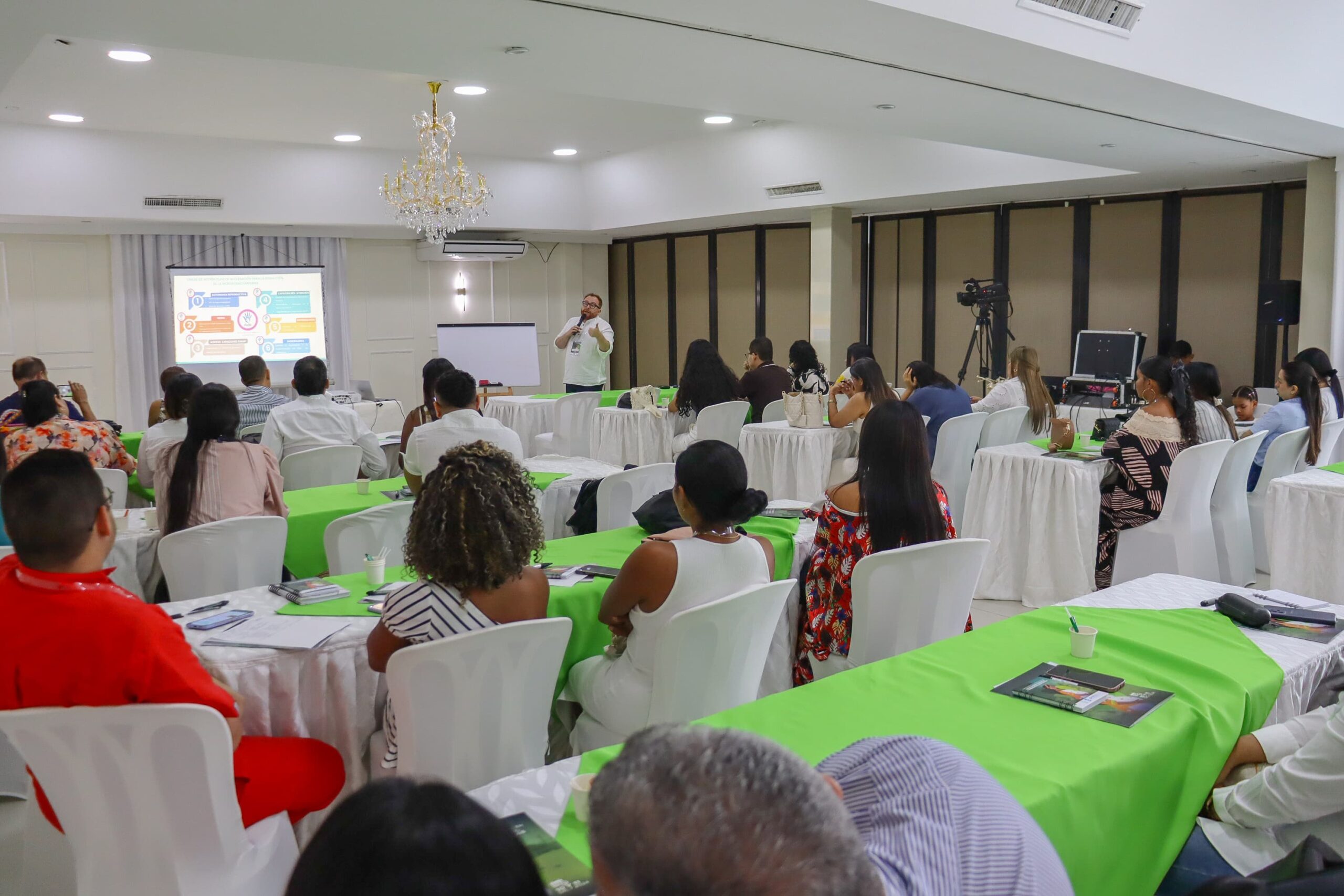 Secretaría de Salud de La Guajira fortalece capacidades del personal de ginecología y obstetricia del departamento