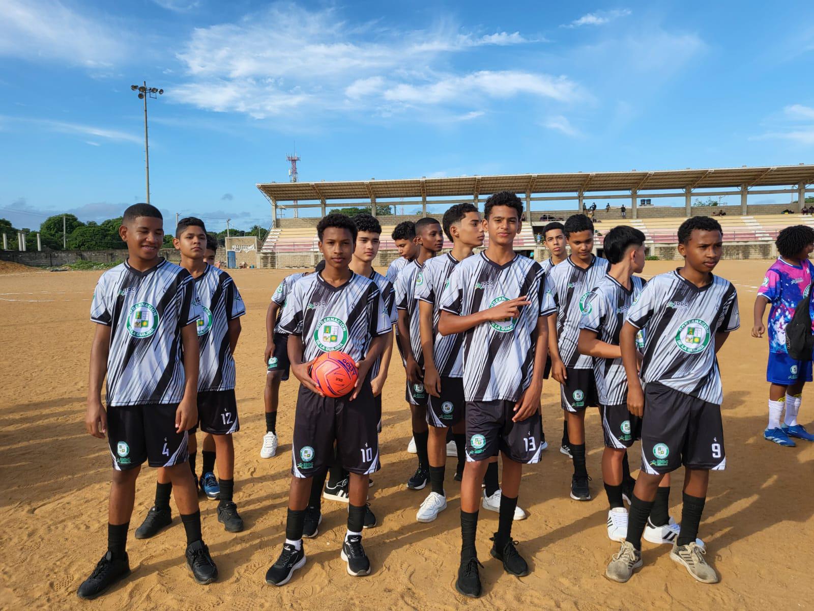 Inició el torneo departamental de futbol ‘Copa Pequeños Talentos’ en La Guajira