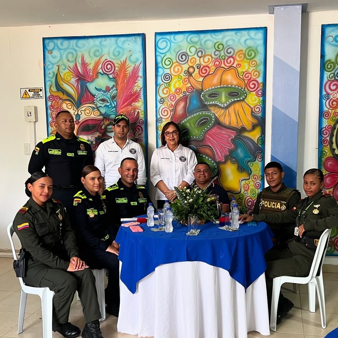 Realizaron reconocimiento a uniformados de la Policía Nacional en Villanueva