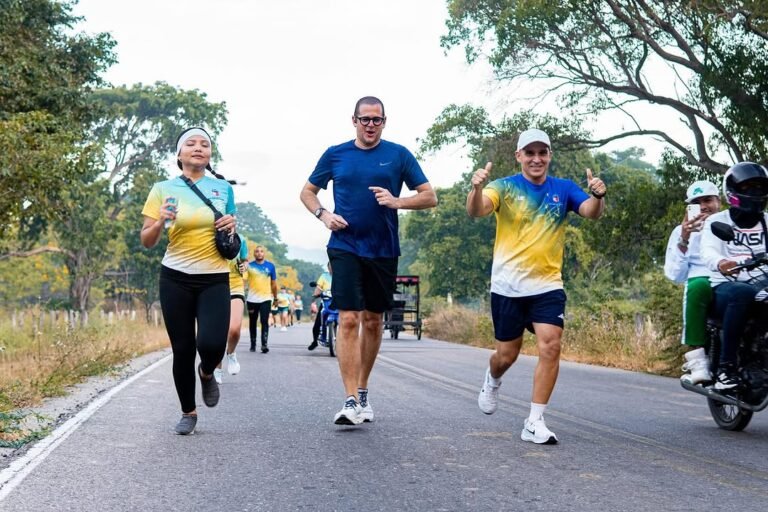 En San Juan del Cesar se adelantó jornada deportiva y cultural: centenares de atletas participaron