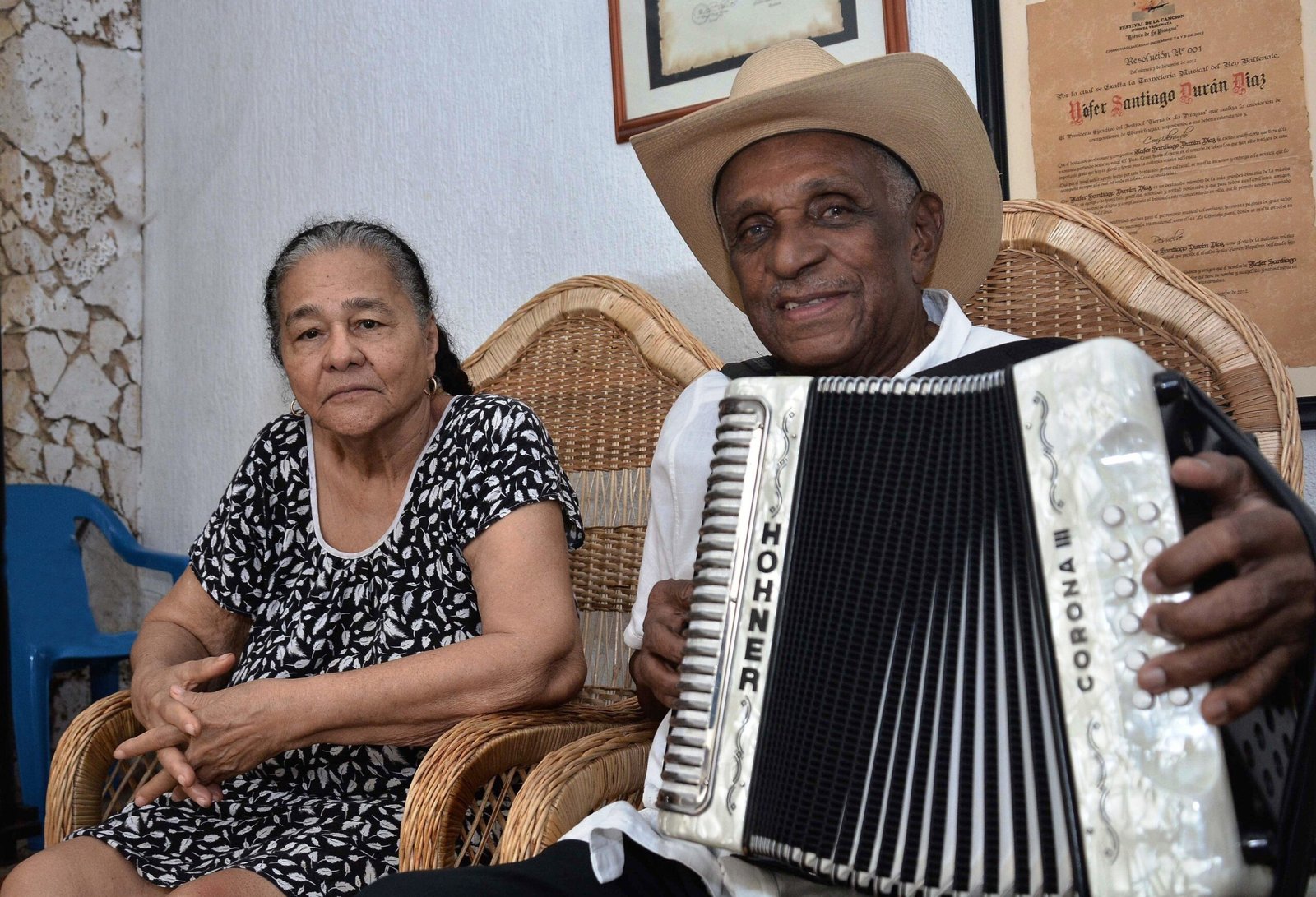 El maestro Náfer Durán con su gran amor Rosibel Escorcia