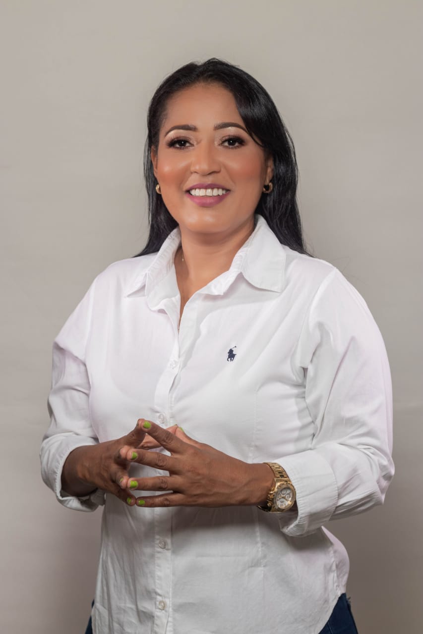 Yuliana Yolima Almazo Padilla - Directora de Contratación en Dibulla