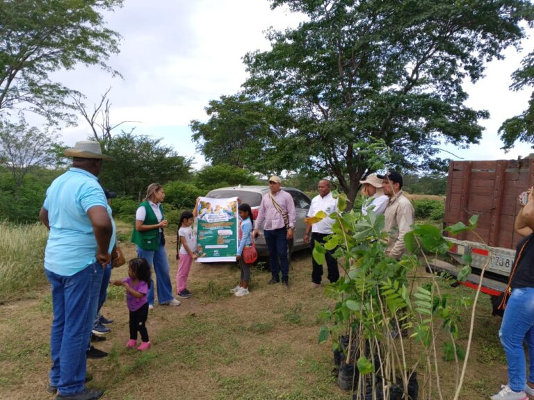 Corpoguajira realizó jornada de sensibilización ambiental en el sector agroindustrial de Barrancas