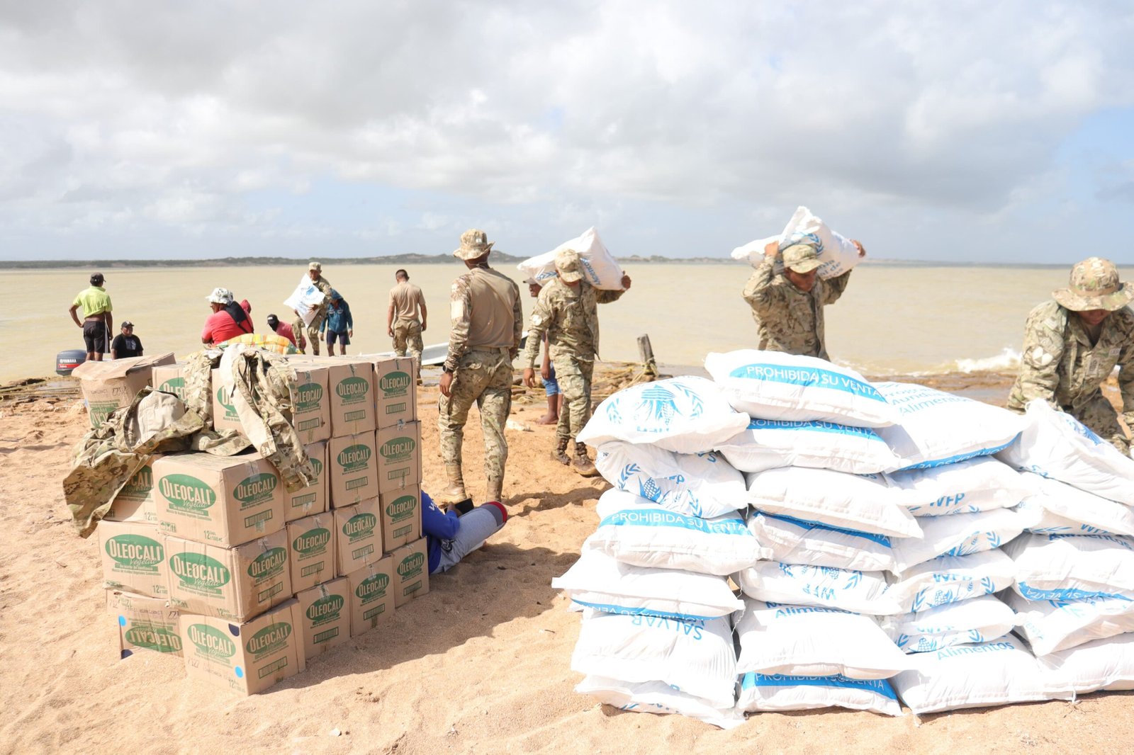 Misión  Humanitaria Akalii>ja: 270 toneladas de alimentos se entregaron a las comunidades de la Alta Guajira