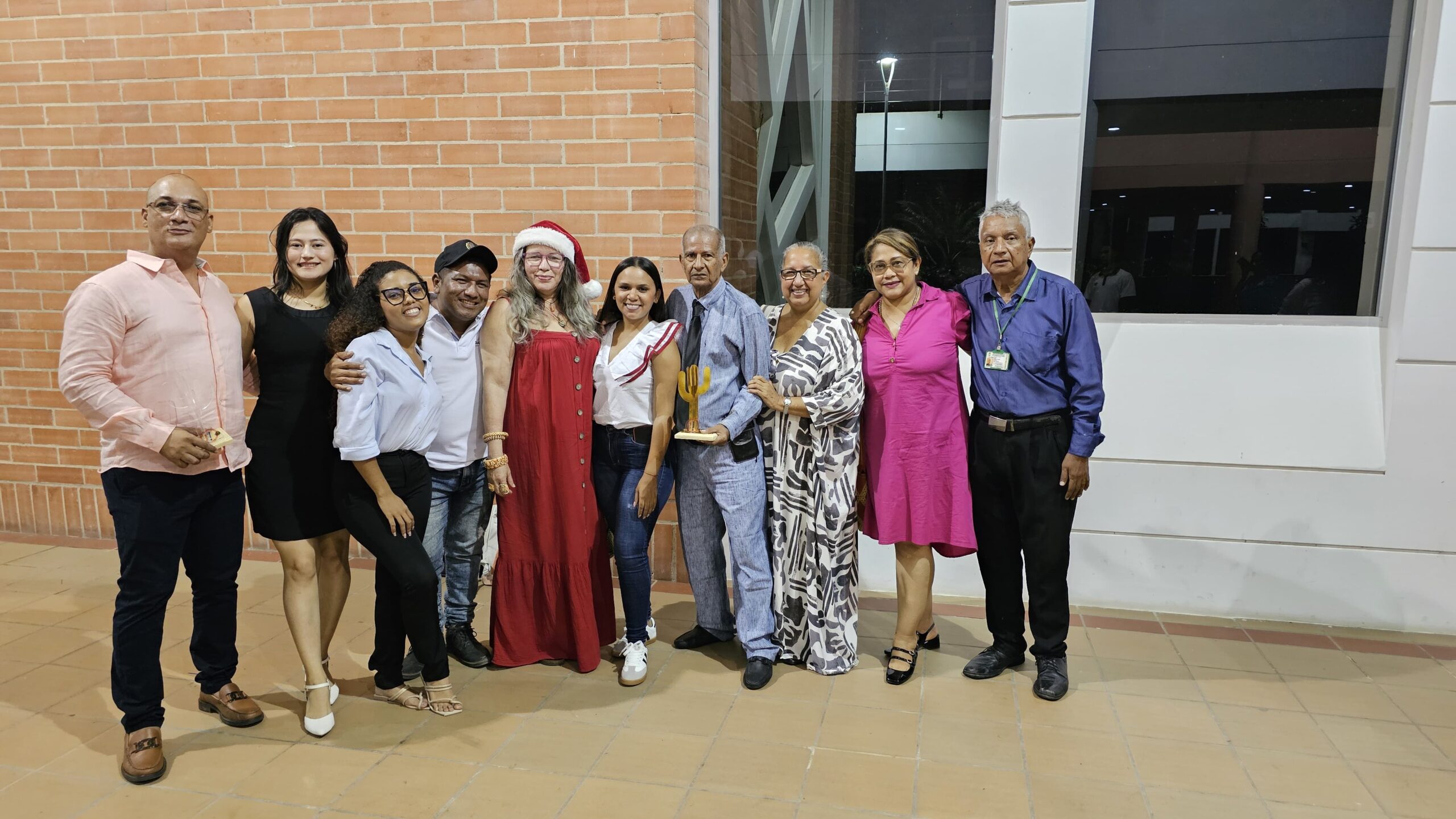 Marcos Barros Pinedo recibe Premio Homenaje en Vida por su legado en el periodismo y la cultura de La Guajira