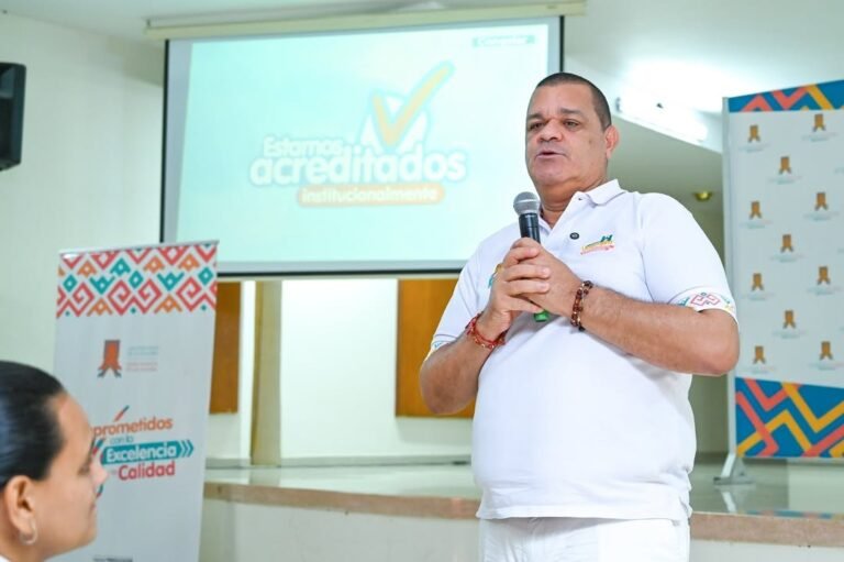 Carlos Arturo Robles Julio, rector de la Uniguajira.