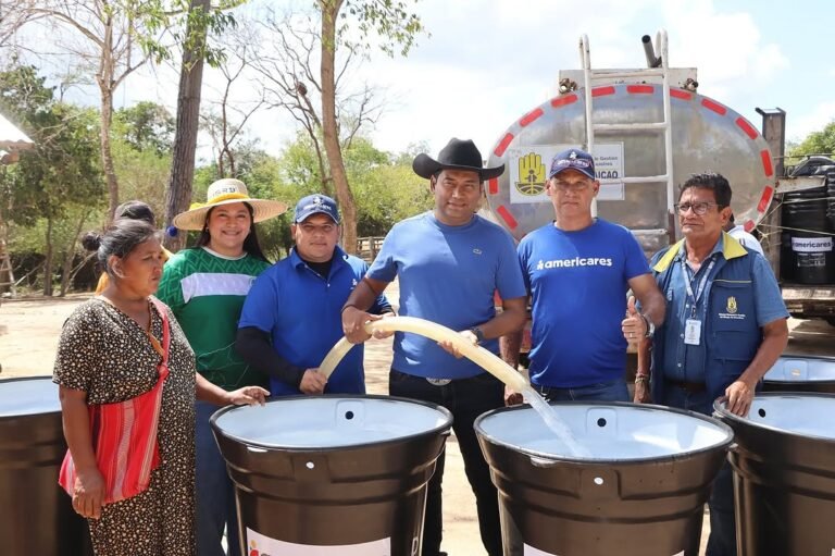 Alcalde de Maicao, Miguel Felipe Aragón, realizó la entrega de tanques para el almacenamiento de agua potable