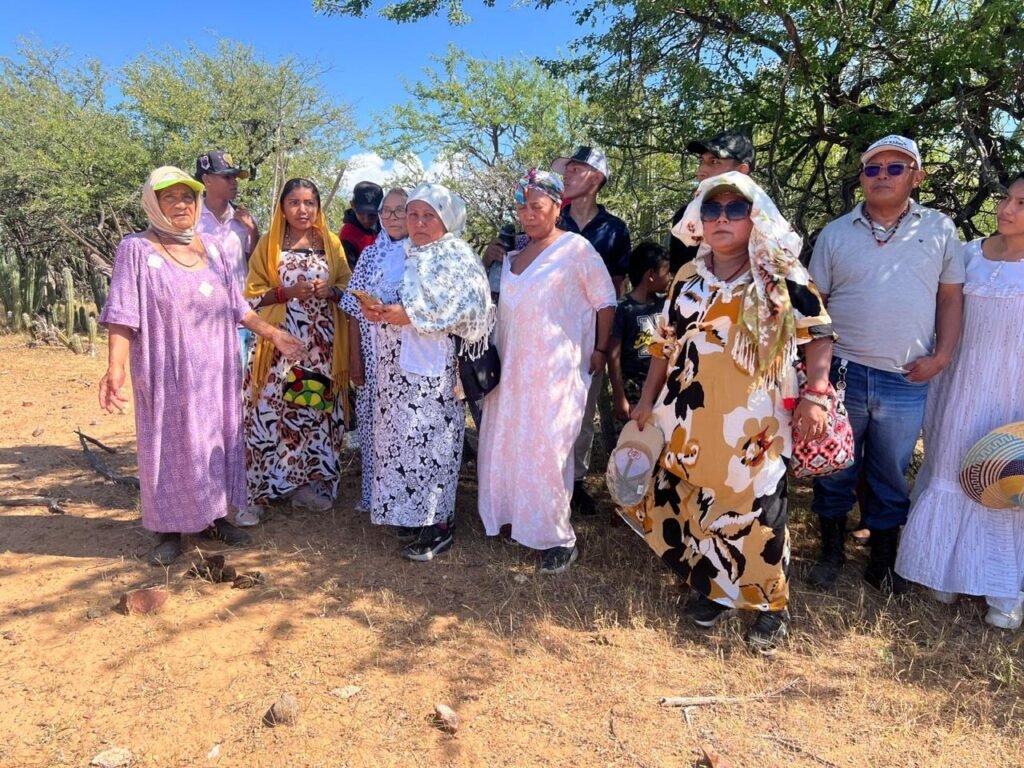 Mujeres Wayuu organizan plan de trabajo para mitigar los efectos de la crisis climática