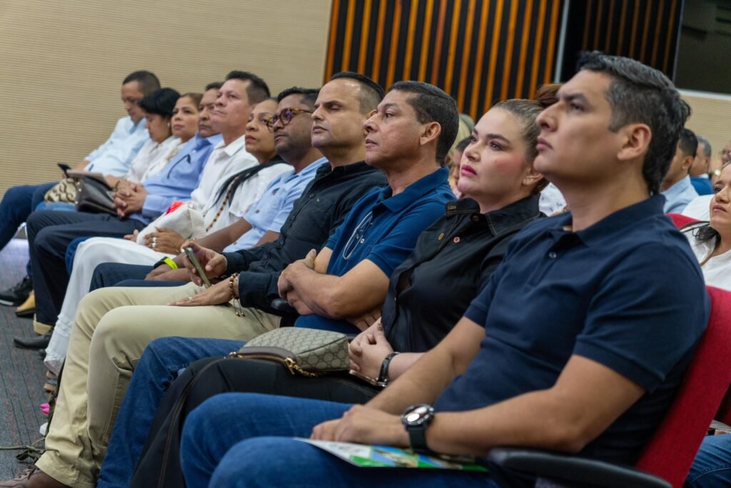 Senadora guajira Martha Peralta Epieyú lideró una audiencia pública sobre la Reforma Laboral