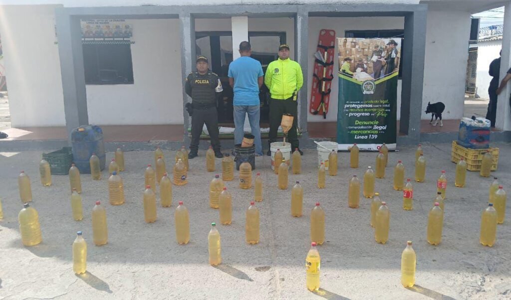 Incautan 70 galones de gasolina de contrabando en operativo en Maicao