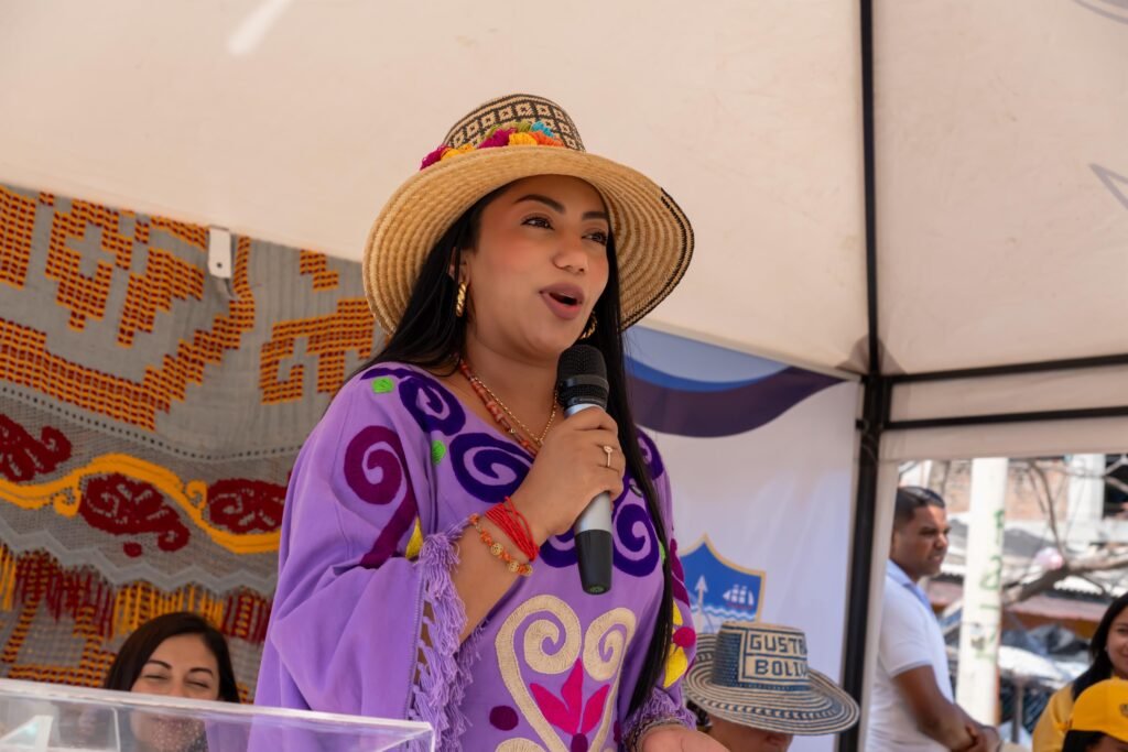 Senadora Martha Peralta Epieyú, pieza clave en el proyecto de la nueva plaza comercial, turística y cultural de Riohacha