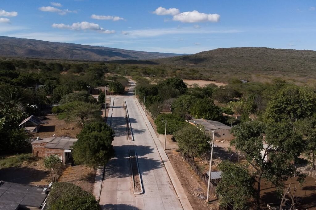 Alcalde de Barrancas inaugura pavimento hidráulico en Pozohondo: una obra que transforma la calidad de vida de la comunidad