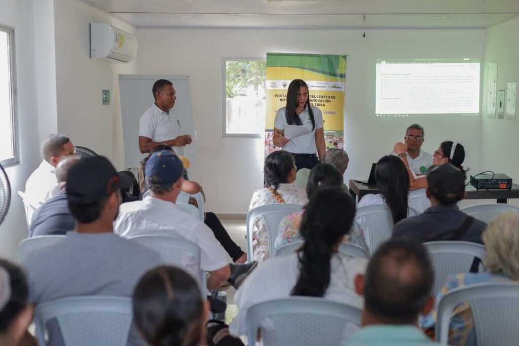 Corpoguajira realizó asamblea de beneficiarios para el fortalecimiento de los negocios verdes en Palomino