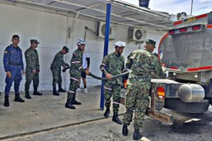 Ejército Nacional entregó 10 mil litros de agua en la cárcel de Riohacha