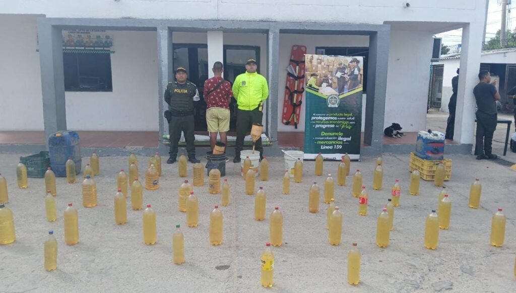 Incautan 70 galones de gasolina de contrabando en operativo en Maicao