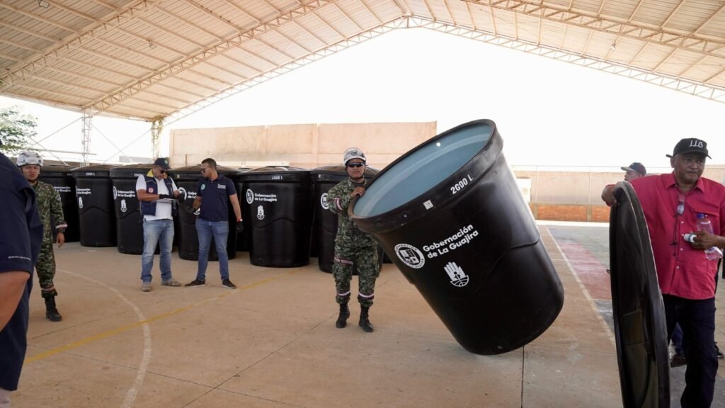 Comunidades indígenas de cuatro municipios de La Guajira se vieron beneficiados con entrega de kits wash y tanques plásticos