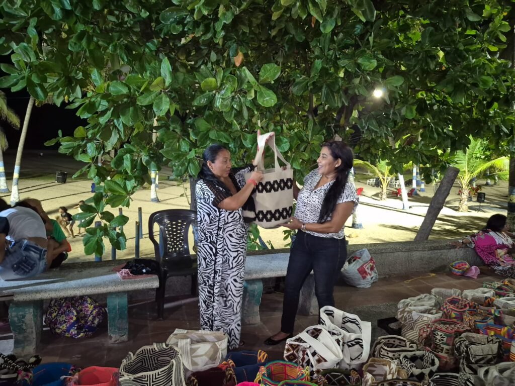 Yadira Epinayu, artesana protagonista del corredor turístico y artesanal de Suchima, Riohacha