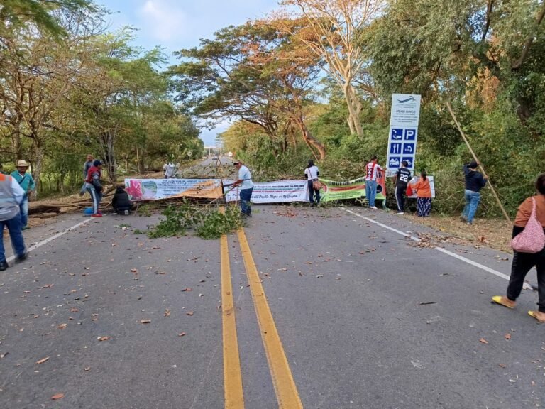 Bloqueos en La Guajira.