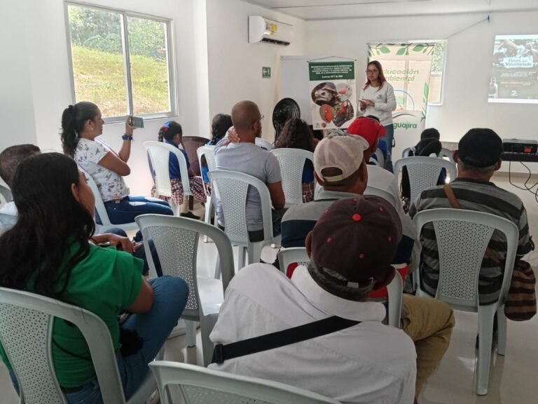 Corpoguajira participó en la Feria Universitaria 2025 en Hatonuevo
