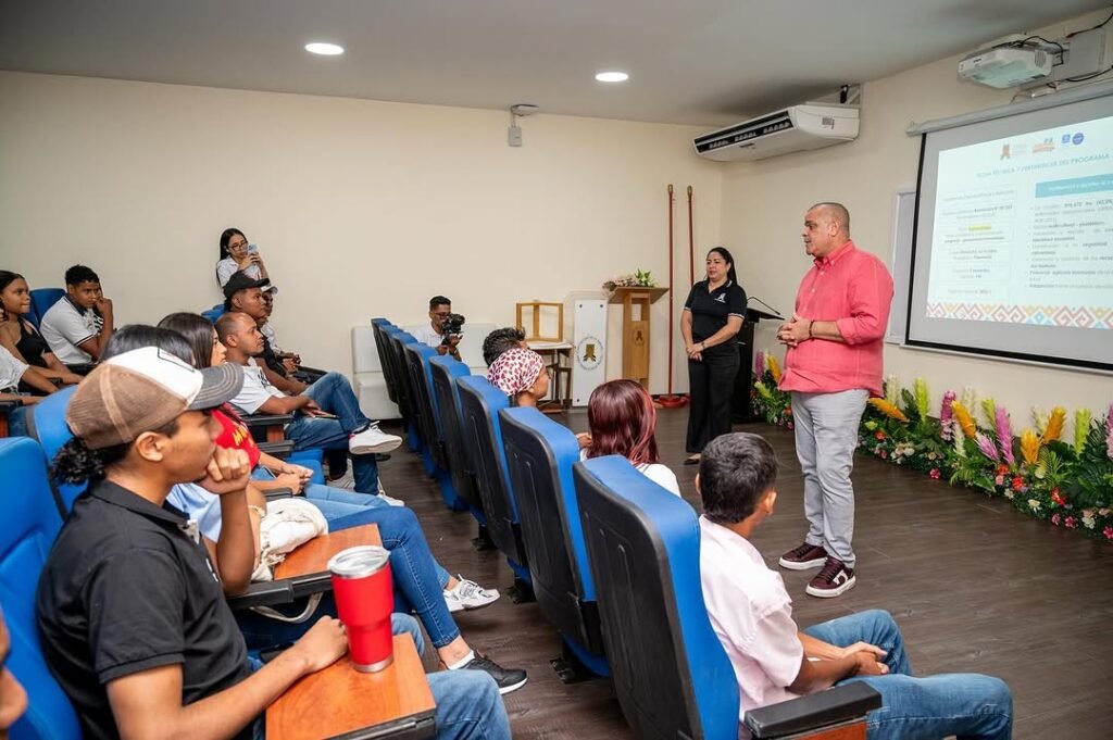 Carlos Arturo Robles Julio, rector de la Universidad de La Guajira.