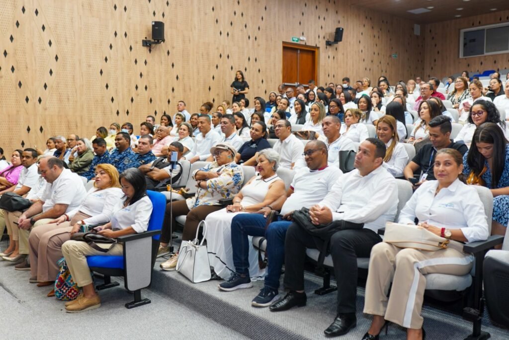 Diana Tello Córdoba presenta balance positivo de sus primeros 100 días al frente de Comfaguajira