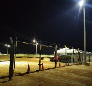 Se mantienen dos bloqueos en la línea férrea y uno en la entrada de Puerto Bolívar