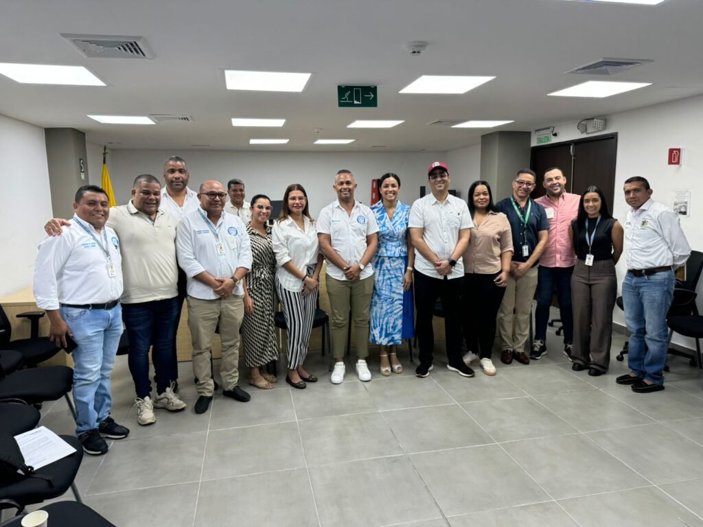 Gobernador Jairo Aguilar y Alcalde de Uribia confirman la creación del Centro de Acopio de Artesanías Wayuu y el Museo de las Maestras Artesanas Ancestrales