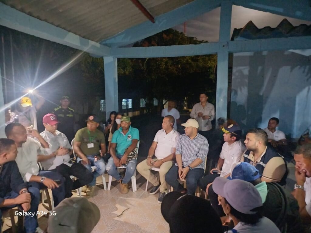 Durante tres días de diálogo se estarán construyendo acuerdos para atender peticiones de sectores que propiciaron el paro en La Guajira