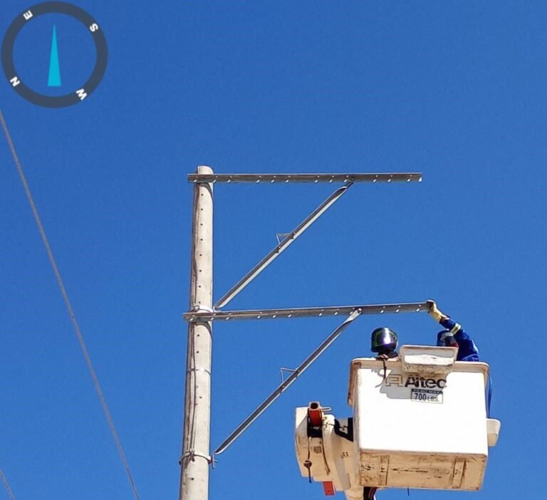 Fuertes brisas ocasionaron falla en la línea que suministra servicio de energía en Riohacha