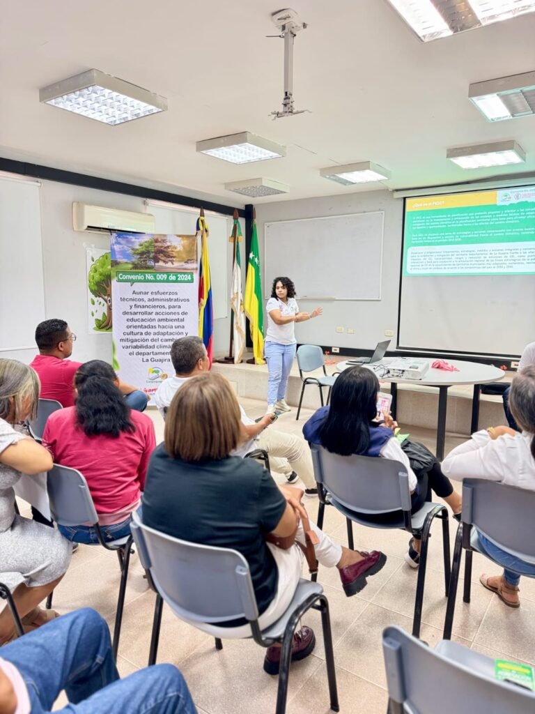Corpoguajira fortalece la educación ambiental en La Guajira ante el riesgo de incendios forestales