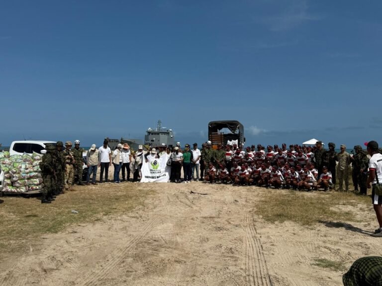 En misión humanitaria Akalii’ja, el Bienestar Familiar sigue llevando ayuda a las familias de la Alta Guajira