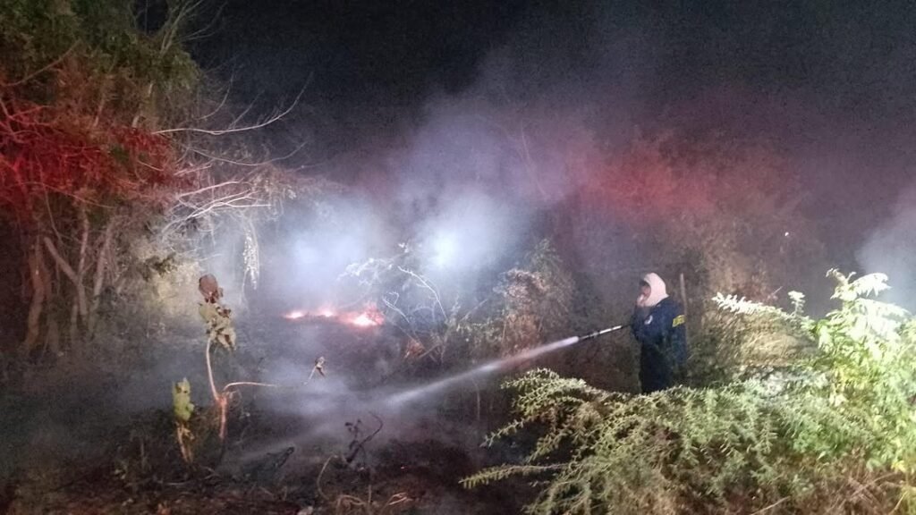 Cuerpo de Bomberos Voluntarios atendió incendio en el barrio Chumbulun de San Juan del Cesar