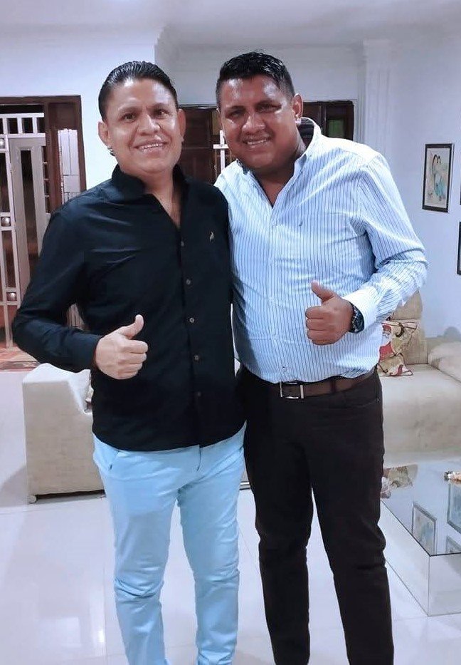 Jusef Henríquez Amaya junto a su hermano José de los Santos Henríquez Amaya