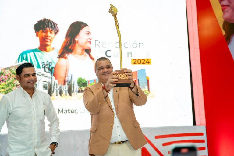Acreditación, crecimiento e innovación: los méritos del rector de Uniguajira para recibir 'Warrarat de oro'