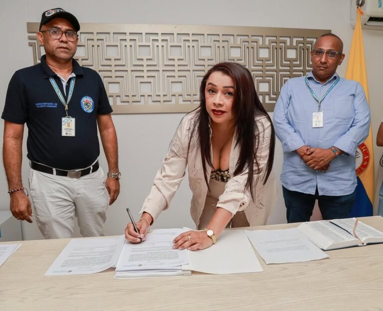 Yelenca Gutiérrez Fajardo asumió como Secretaria de Educación de Uribia