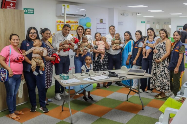 Alcalde Genaro Redondo promueve el bienestar materno-infantil en el Día Mundial de la Salud