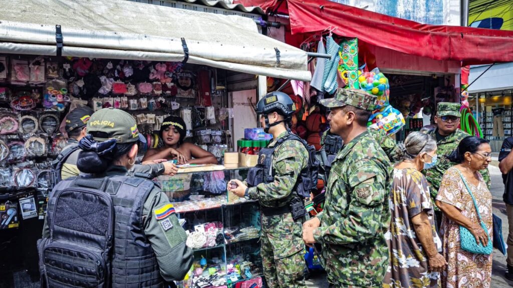 Gaula Militar de La Guajira adelantó campaña ‘Yo no pago, yo denuncio’ en el sector comercial de Riohacha