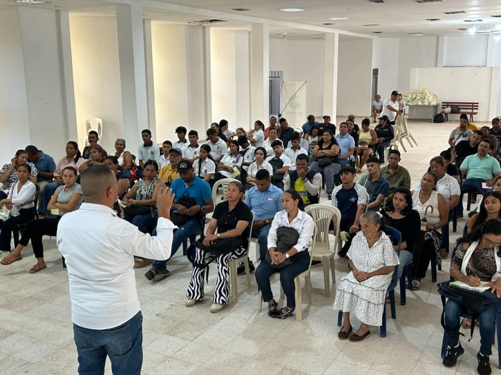 Corpoguajira realizó taller de educación y cultura ambiental en Distracción, Fonseca y El Molino